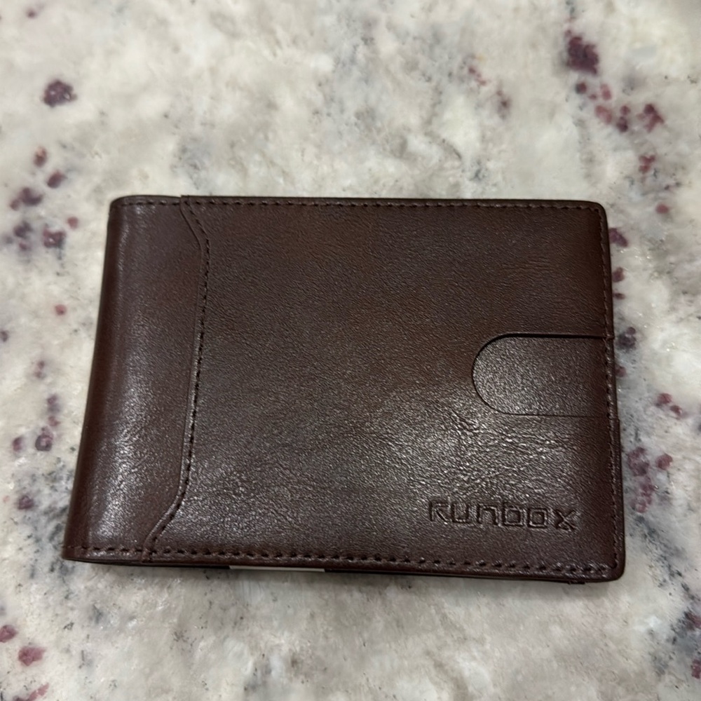Runbox men’s wallet BNWT